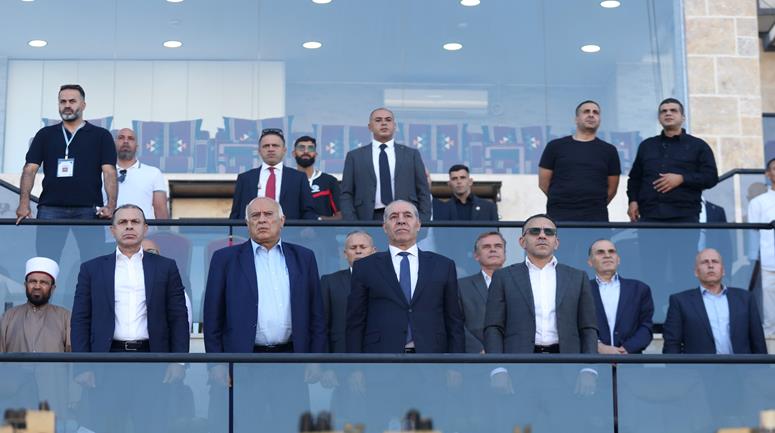 نائب رئيس دولة فلسطين حسين الشيخ ورئيس الاتحاد الفلسطيني لكرة القدم جبريل الرجوب يفتتحان بطولة كأس الألف شهيد 