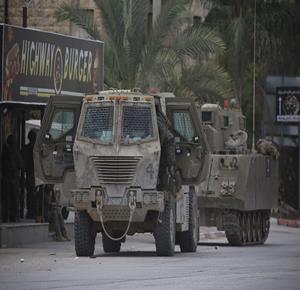 قوات الاحتلال تقتحم وتتمركز وسط بلدة عنبتا شرق طولكرم